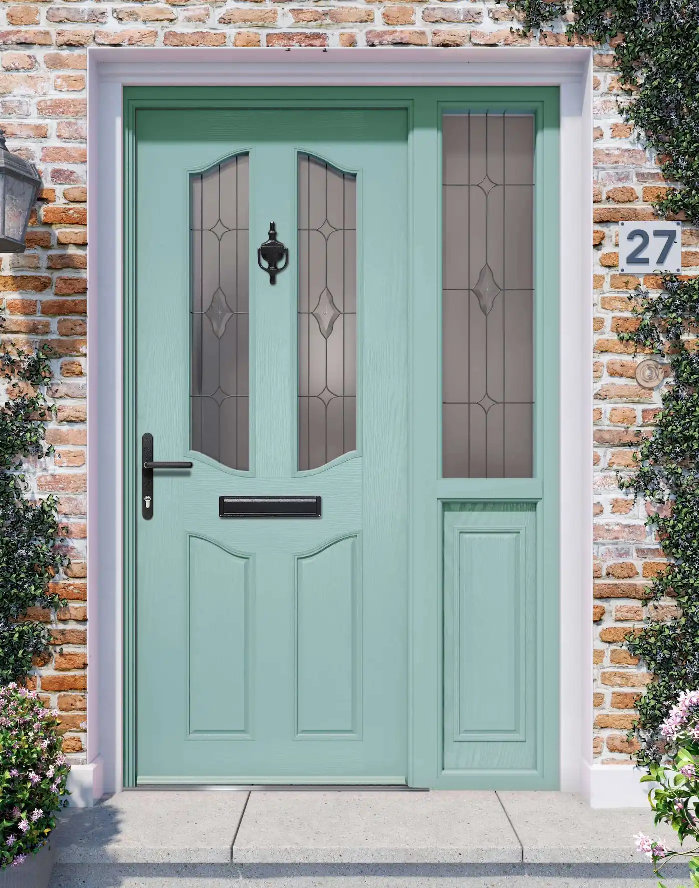 Apeer Inspiration - Traditional Green Front Door with knocker
